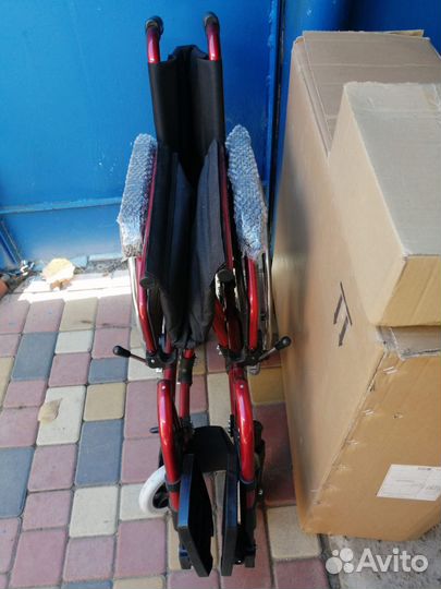 Кресло коляска новая. Ортоника