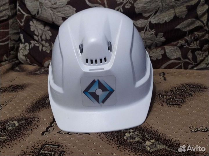 Каска uvex