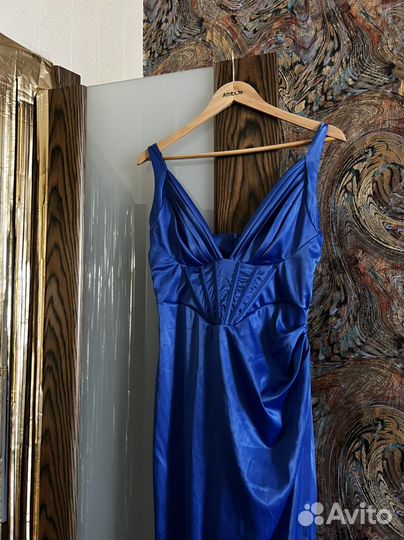 Платье вечернее в пол новое