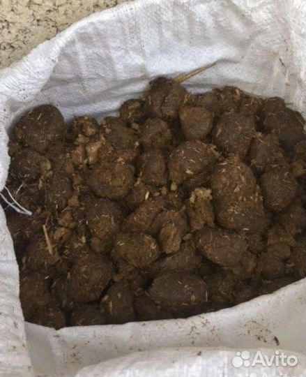 Конский навоз в мешках