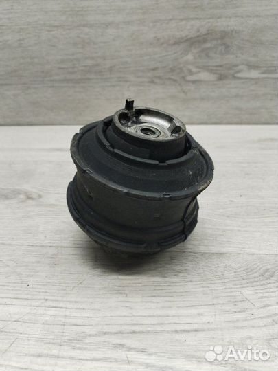Подушка двигателя Mercedes C-Class W203 OM646 2007