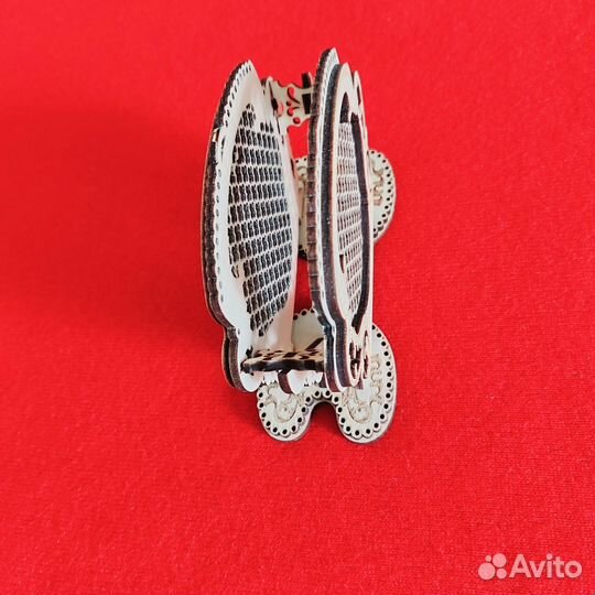 Салфетница из дерева ажурная