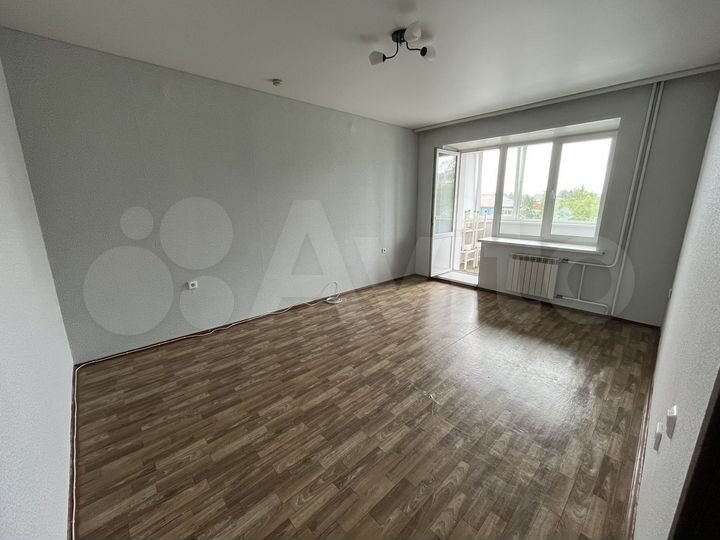 2-к. квартира, 56 м², 2/5 эт.