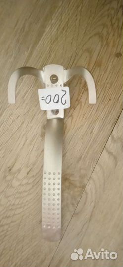 Крючки для одежды