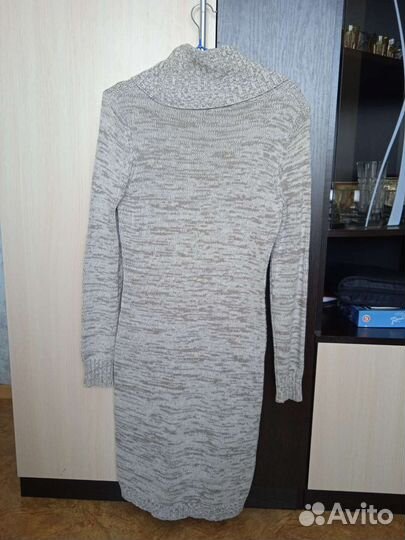 Платье вязаное