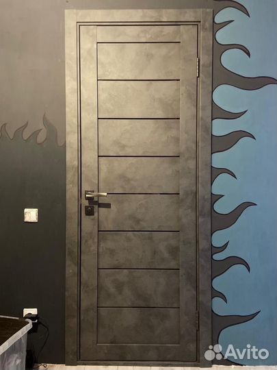 Дверь межкомнатная / двери в бетоне