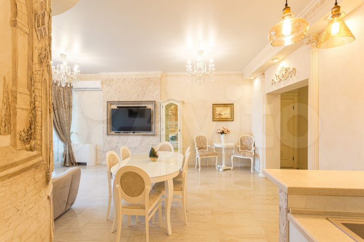 3-к. квартира, 120 м², 4/21 эт.