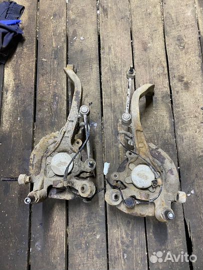 Задний кулак Hyundai Sonata EF