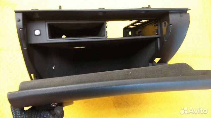 Бардачок A8 (D3,4E)