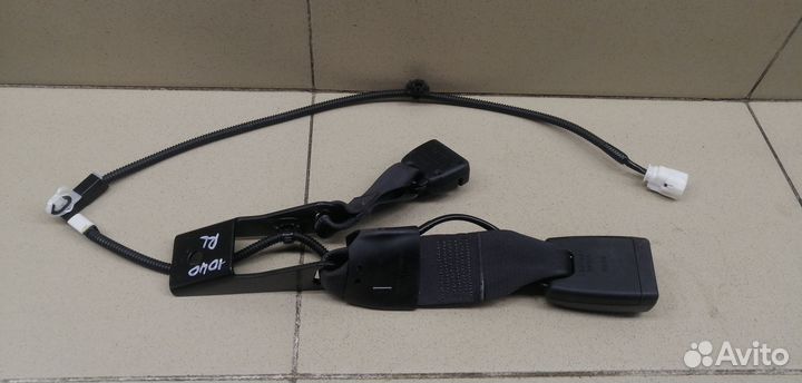 Ответная часть ремня безопасности Hi Lux 2015