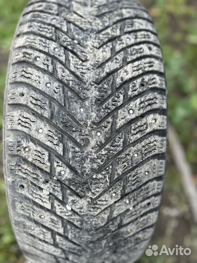 Nokian Tyres Hakkapeliitta 8 215/55 R17