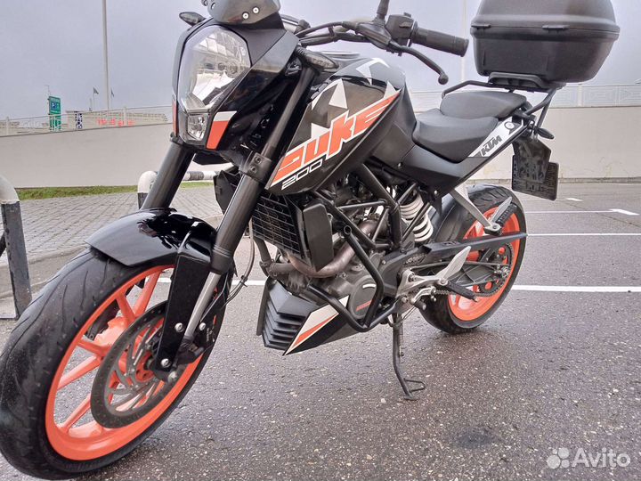 KTM duke 200