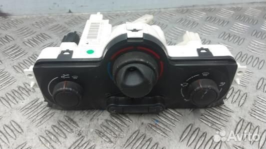 Блок управления печки и климат-контроля renault me