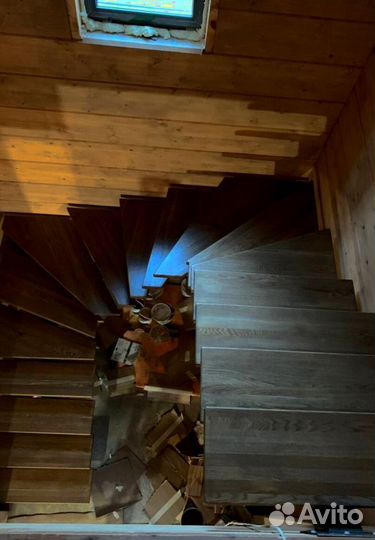 Лестница Г-образная с поворотными ступенями