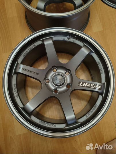 Rays volk racing te37 r17