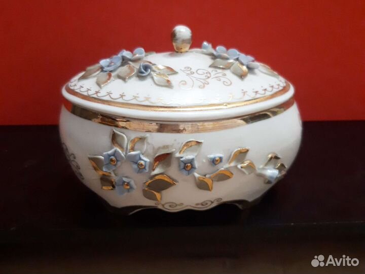 Шкатулка фарфоровая,1980 гг