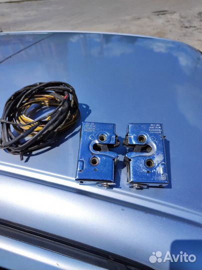 Замки задних дверей audi 80 хромированные