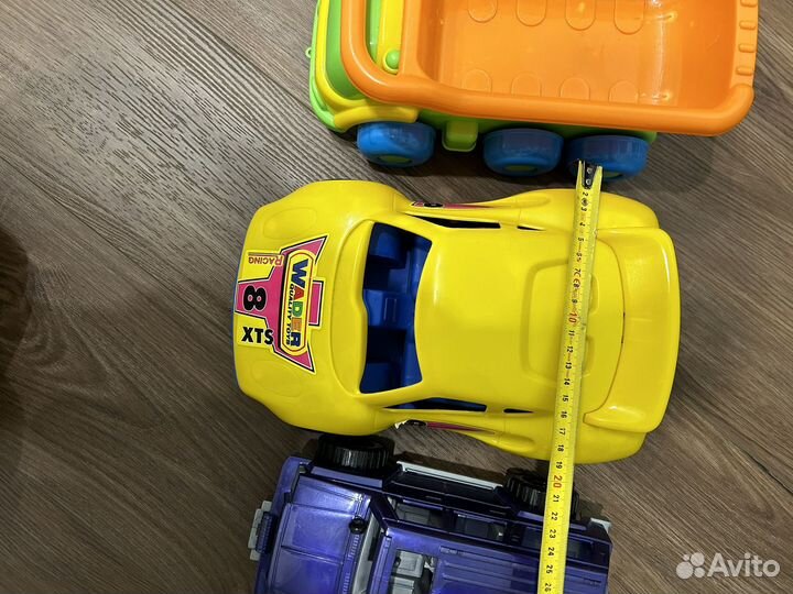 Игрушки машинки для мальчика пакетом