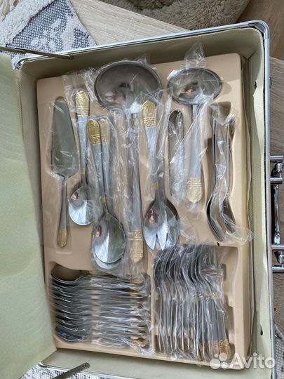 Продам столовый набор Hoffburg 72 предмета