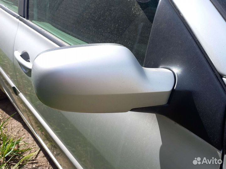 Зеркало Рено Меган 2