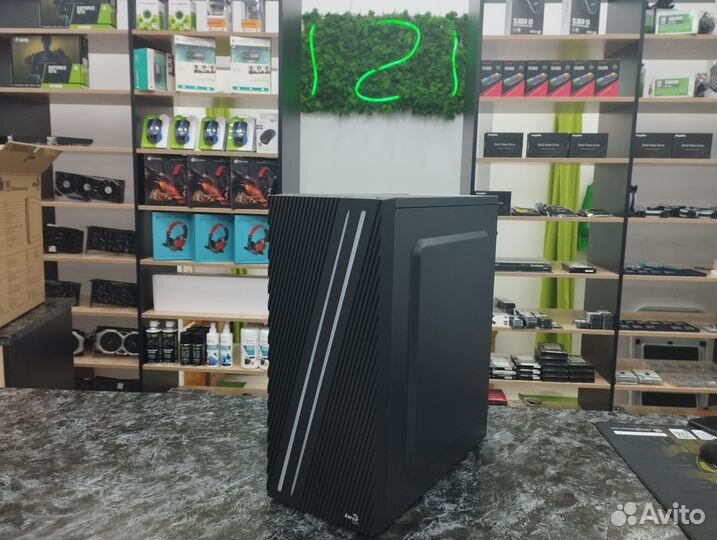 Новый корпус AeroCool Streak