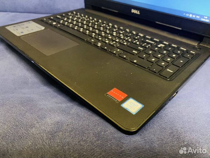 Свежий, мощный ноутбук (i3/ 8 гб/ 500 гб)