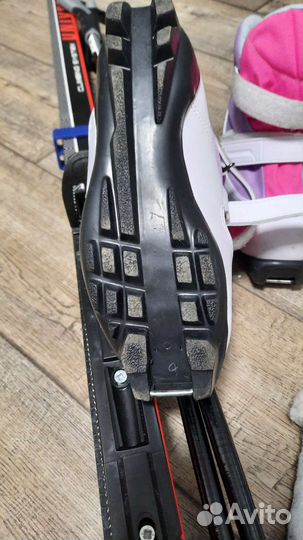 Лыжи беговые и ботинки 160 см