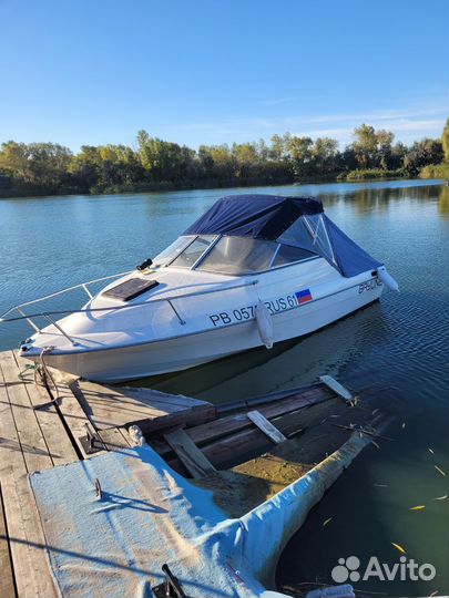 Катер бейлайнер