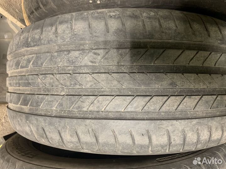 Goodyear EfficientGrip 245/50 R18 100W