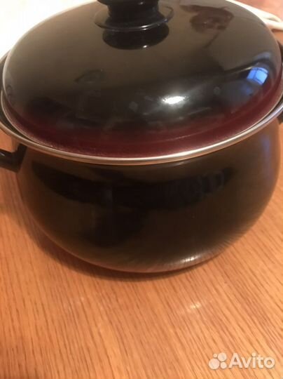 Кастрюля эмалированная