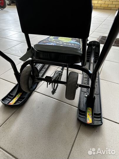 Детский снегокат с ручкой и колесами Nika Kids