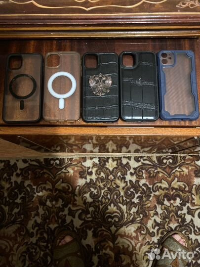 Чехлы на iPhone 11