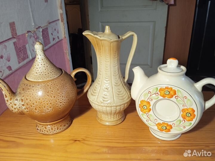 Кувшины,чайники,вазы и т.д