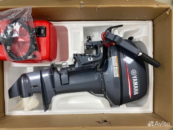Лодочный мотор Yamaha 9.9 gmhs витринный