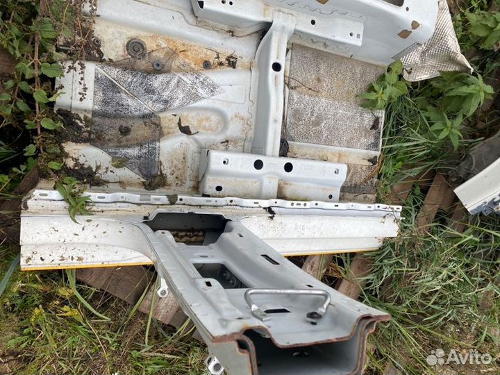 Порог передний правый Skoda Rapid седан cwvb 2018