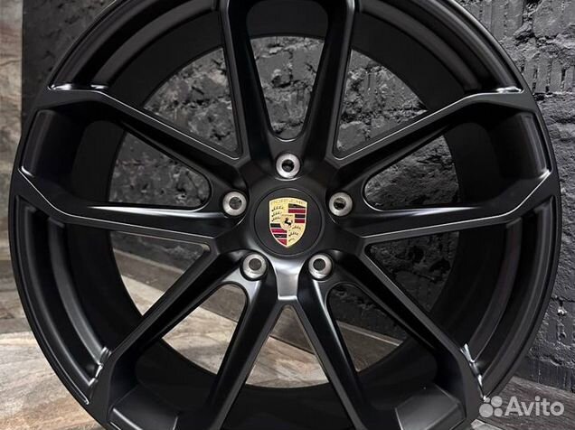 Разноширокие диски R21 5x130 Porsche Cayenne New