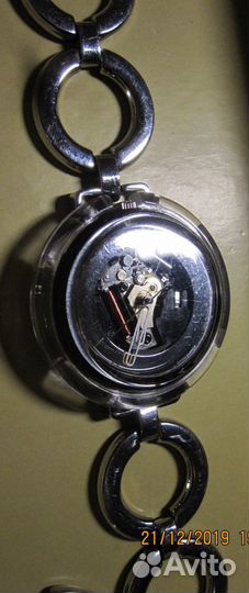 Часы Swatch