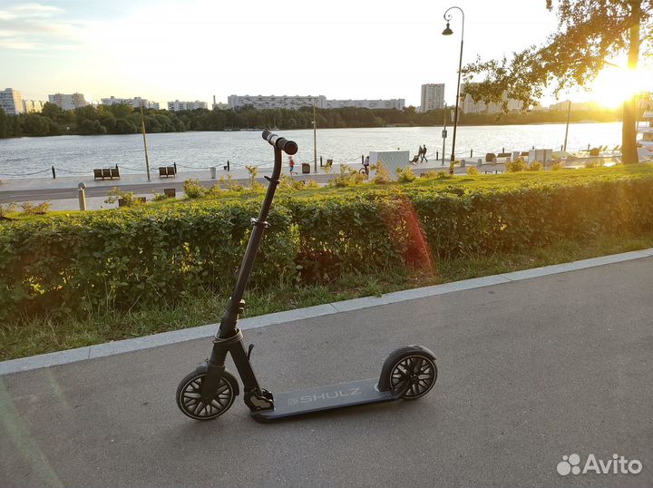 Самокат Shulz 200 PRO