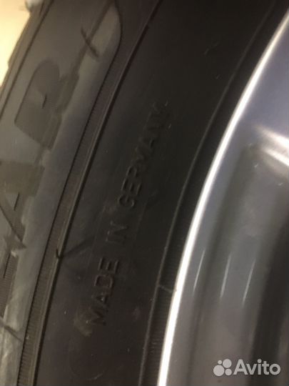 Goodyear UltraGrip 225/55 R17