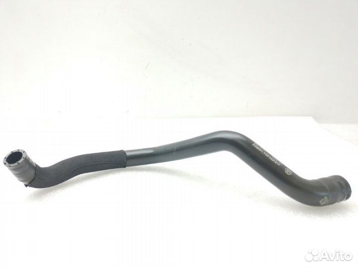 Патрубок системы охлаждения Mercedes-Benz E-Class