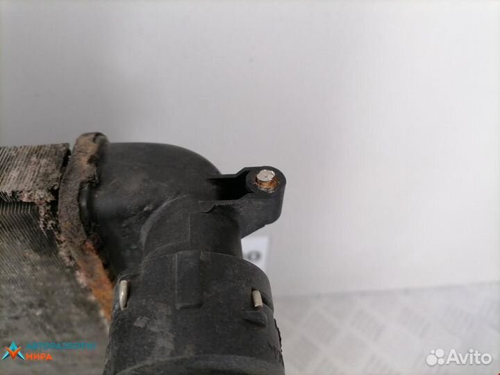 Радиатор (основной) Audi A3 8L 1999 1J0121253AD