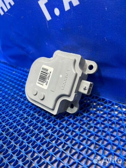 Моторчик заслонок отопителя Chevrolet Aveo T300