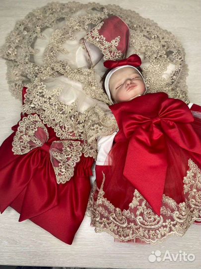 Комплект на выписку для девочки