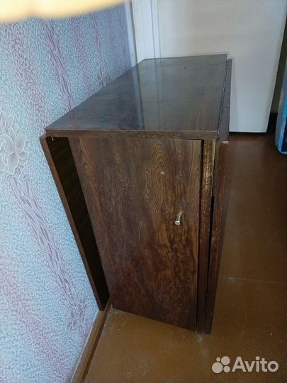 Стол- книжка