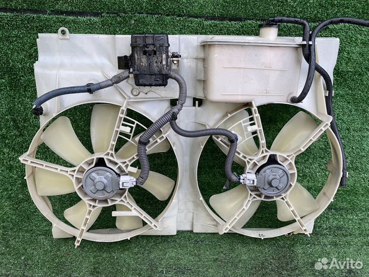 Диффузор радиатора Toyota Alphard ANH10W