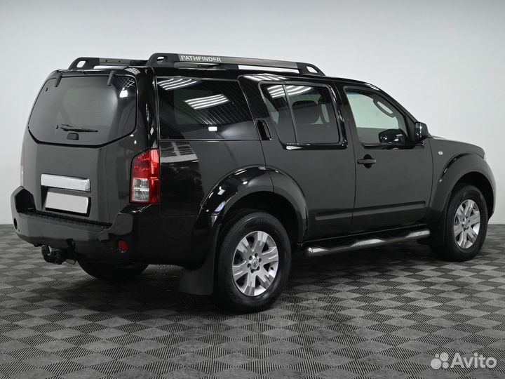 Nissan Pathfinder 2.5 AT, 2008, 137 238 км