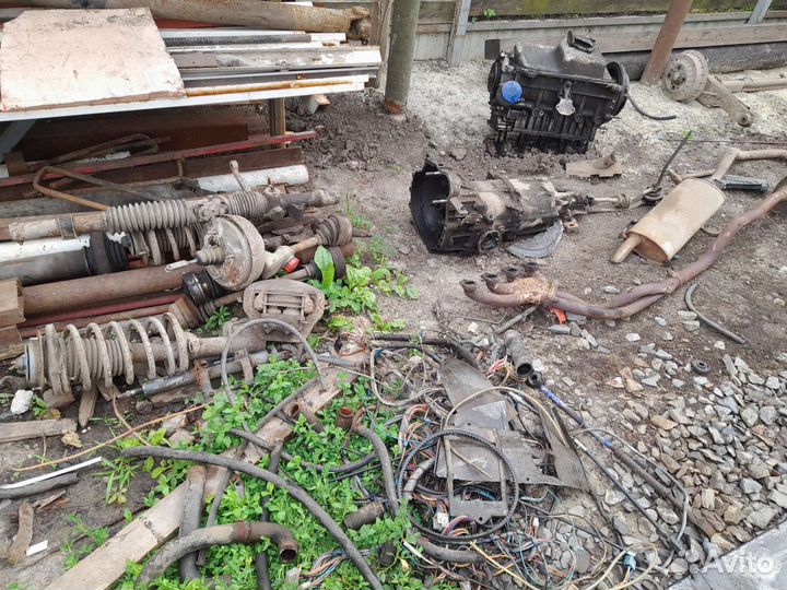 Кузовные детали москвич 2141