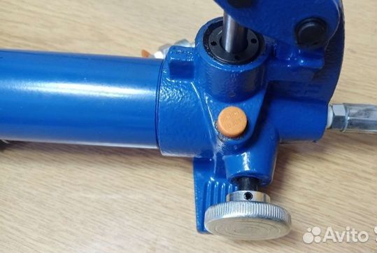 Насос гидравлический ручной 10 тонн для кузовных