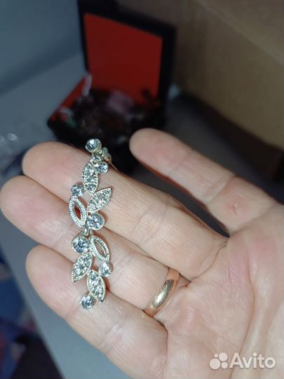 Бижутерия :серьги + колье