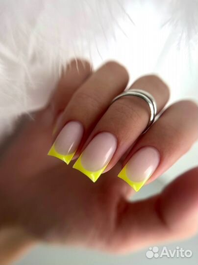 Модель на маникюр бесплатно